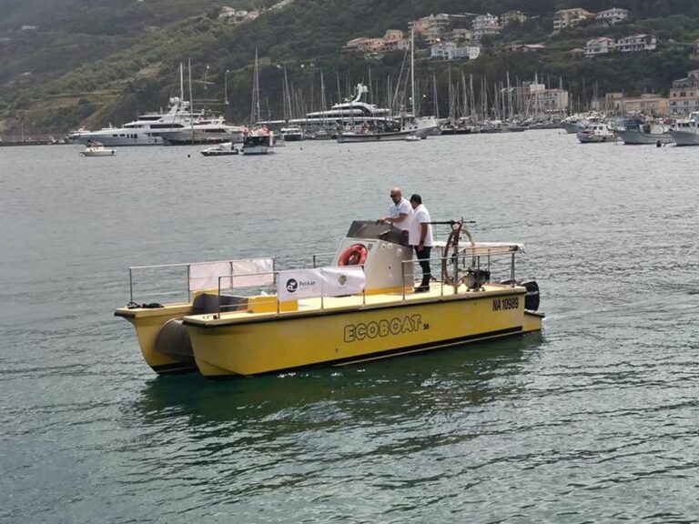 Piano mare pulito, da domani in Calabria 6 nuovi battelli spazzamare