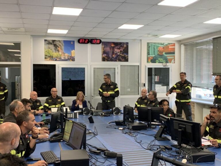 Maltempo a Milano, finora più di 600 interventi dei Vigili del Fuoco