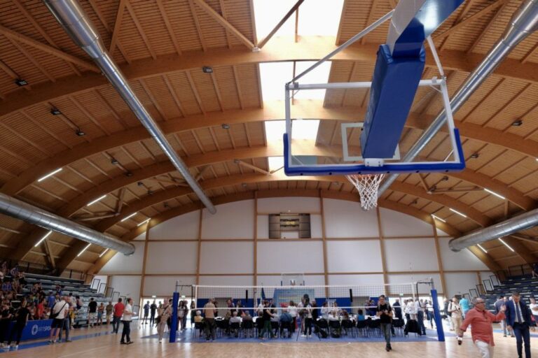 Emiliano “Su nuovo palasport Fasano impegno importante Regione Puglia”