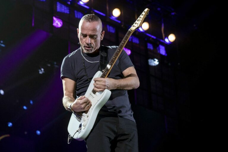 Eros Ramazzotti torna in Italia con un tris di imperdibili live