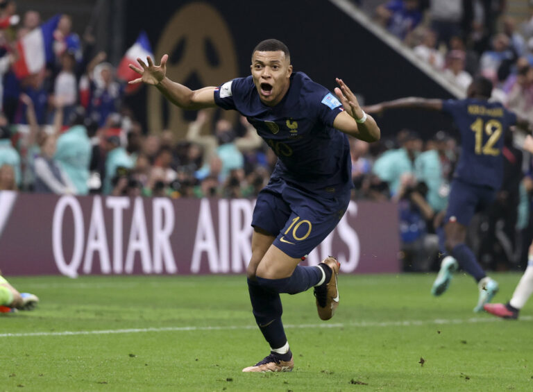 Mbappè “Gioco solo per vincere, non importa con chi o dove”