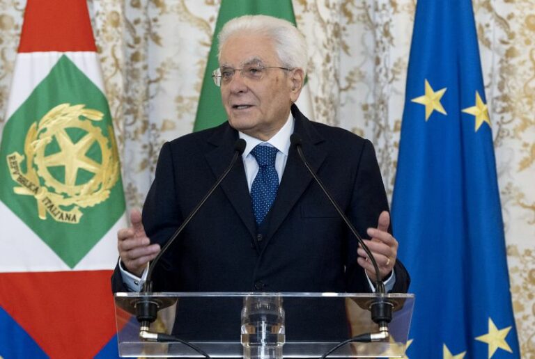 Mattarella “Sulla strage di Bologna la verità completa è un dovere”