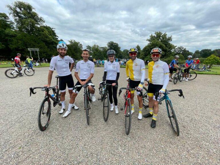 Corridori Athletica Vaticana scortano rifugiata Ali Zada