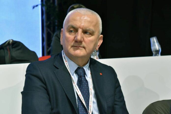 XVIII CONGRESSO CGIL ' IL LAVORO E' '