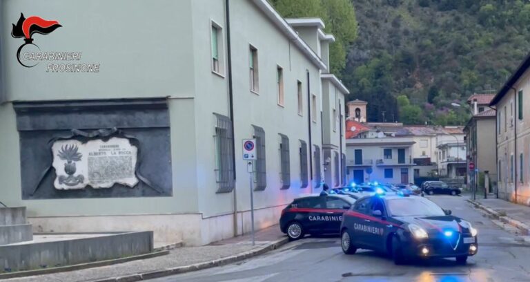 Viola il divieto di avvicinamento, arrestato 33enne nel Frusinate