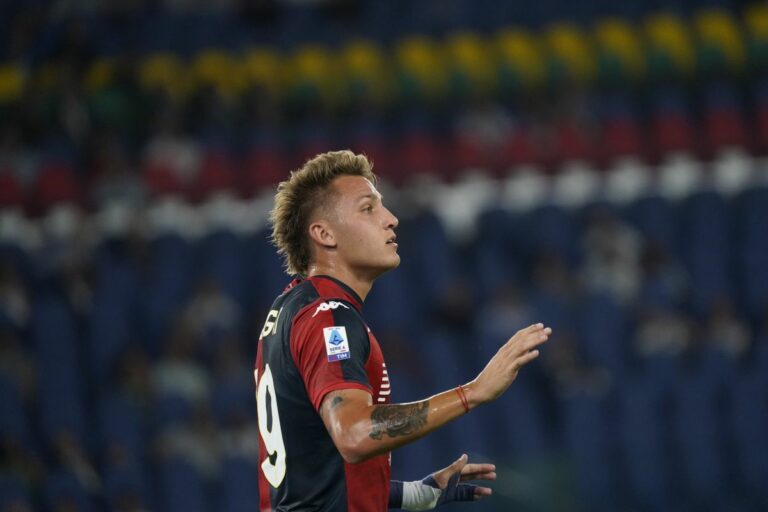 Genoa corsaro con Retegui, Lazio piegata 1-0