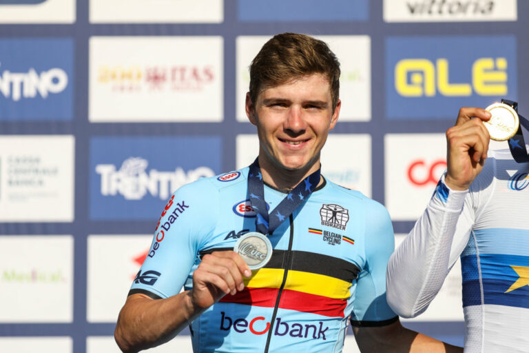 Vuelta, Evenepoel vince ad Andorra e indossa la maglia rossa