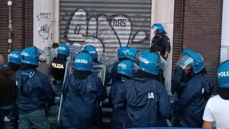 Milano, la Polizia sgombera uno stabile in via Esterle