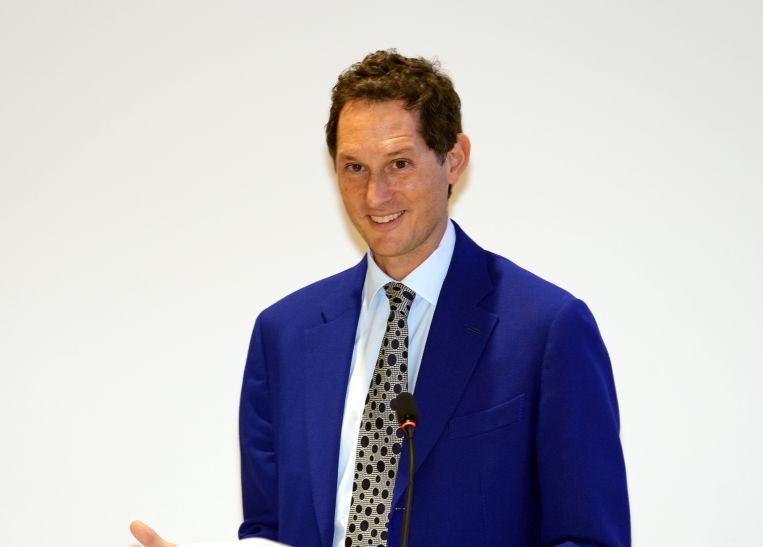 John Elkann lascia la presidenza della Giovanni Agnelli Bv