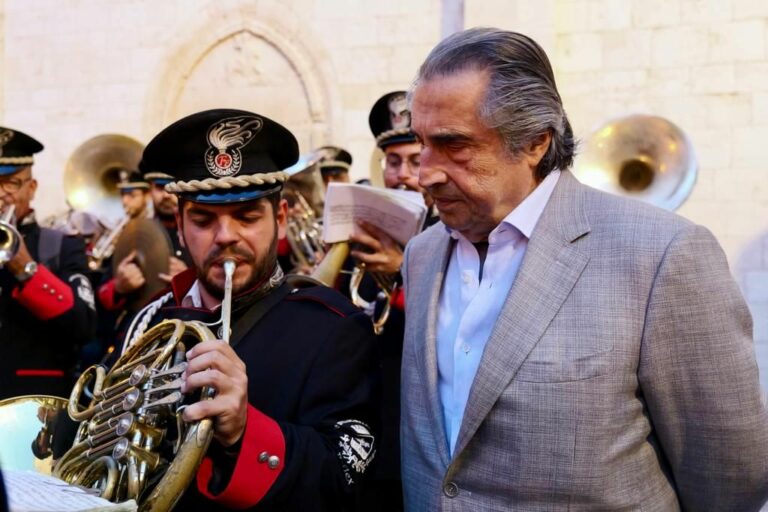 Muti “Complimenti a Regione Puglia per la legge sulle bande musicali”