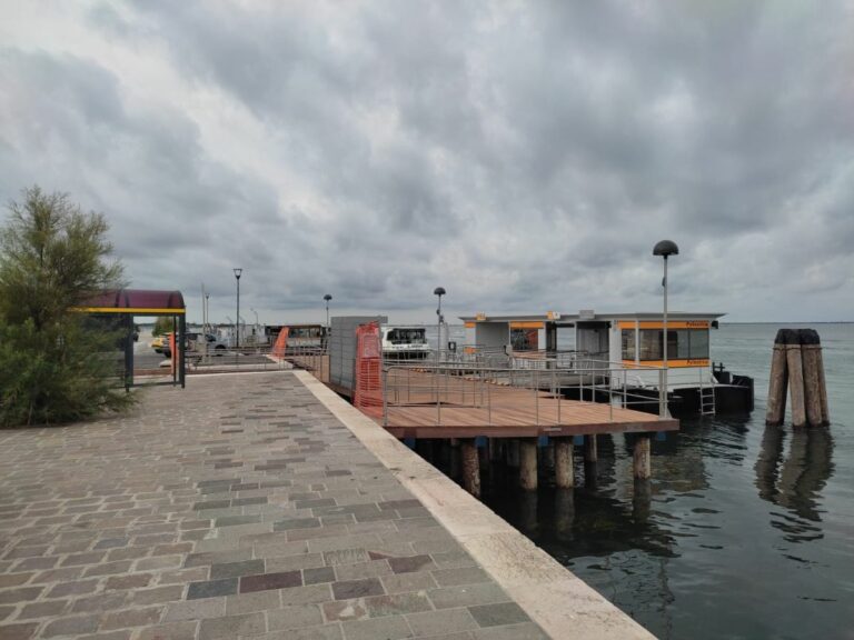 Venezia, riapre il nuovo approdo di Pellestrina Cimitero