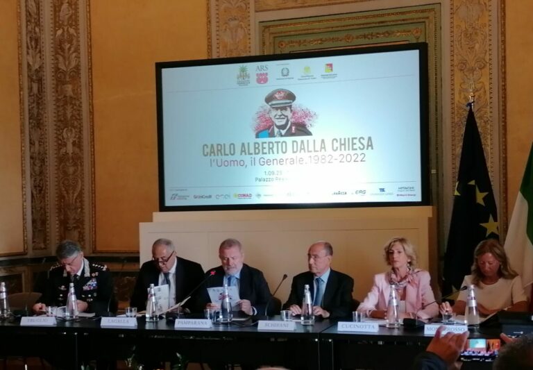 Una mostra sul generale Dalla Chiesa al Palazzo dei Normanni di Palermo