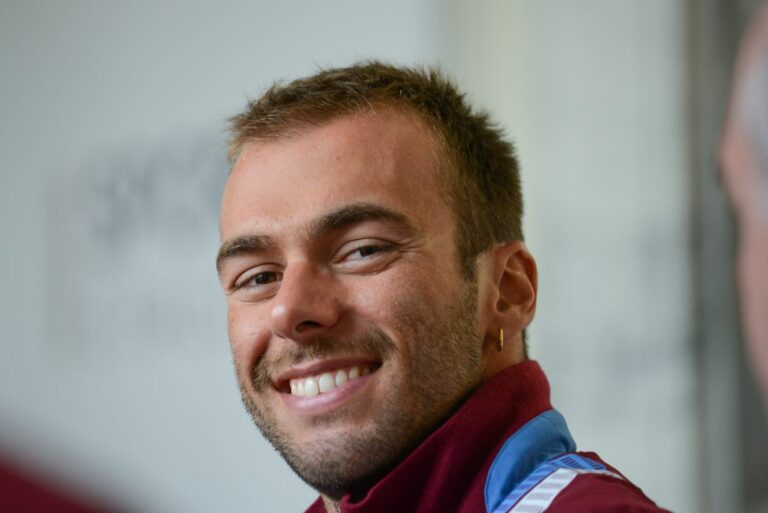 A Cattolica debutta “Dominate the water” ideato da Gregorio Paltrinieri