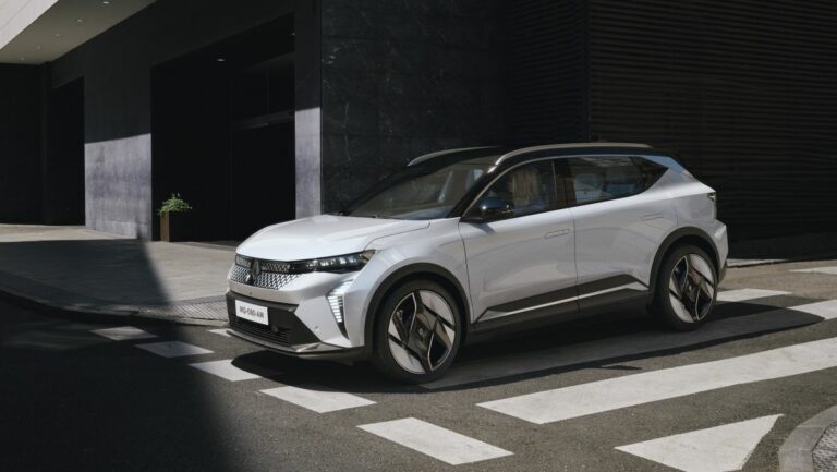 Nuovo Renault Scènic E-Tech Electric, progettato per le famiglie