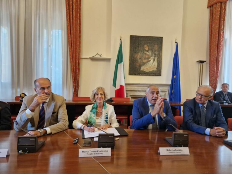 Palermo più sicura, firmato in Prefettura il protocollo “Mille occhi sulla città”