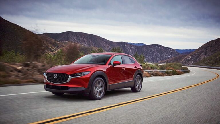 La Mazda CX-30 MY 2024 arriva in tutti gli showroom italiani