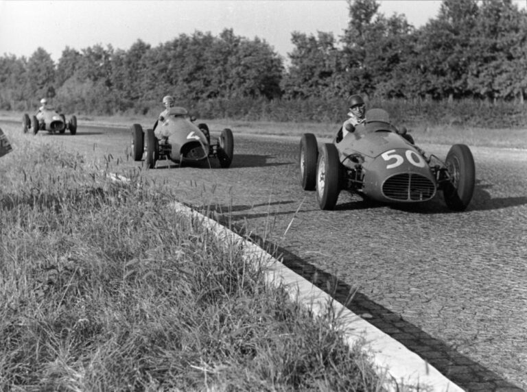 70 Anni fa la vittoria di Fangio su Maserati al GP d’Italia di Formula 1