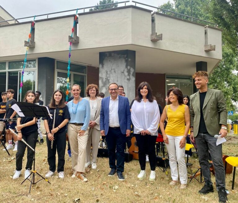 Scuola, Donazzan “Operiamo per sostenere la comunità educante”