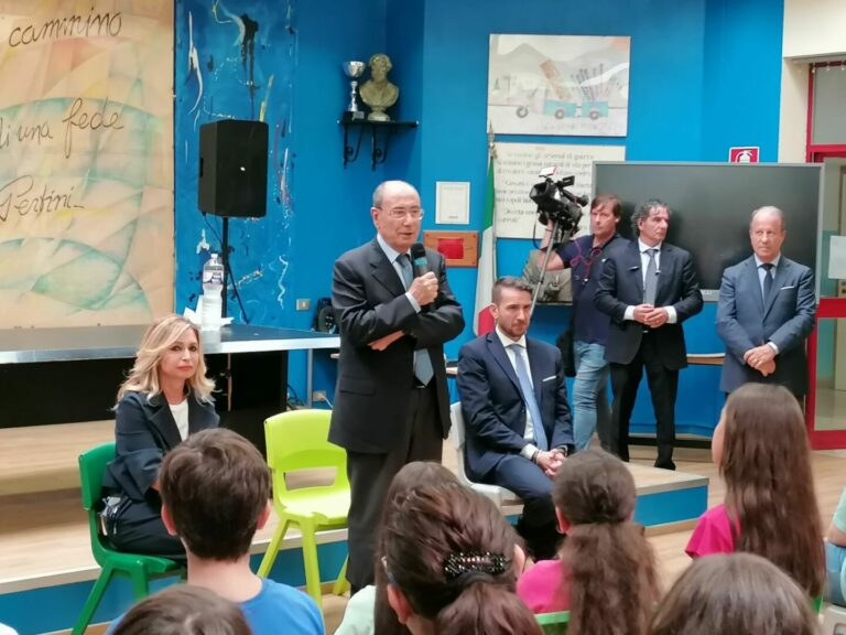Inaugurazione anno scolastico, Schifani “Siate protagonisti di una società migliore”