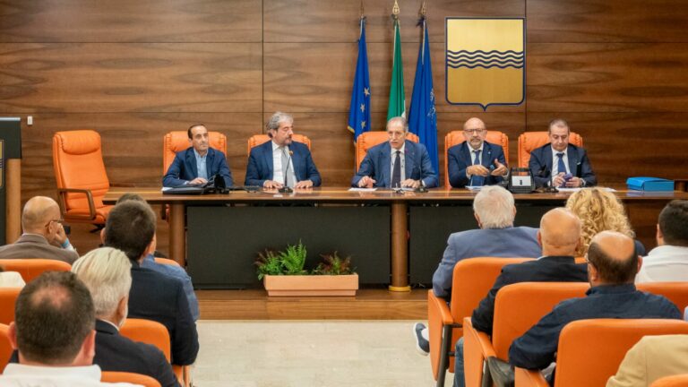 Bardi “Rendere i comuni della Basilicata più attrattivi per i giovani”