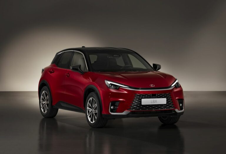 Lexus LBX, qualità premium e design casual