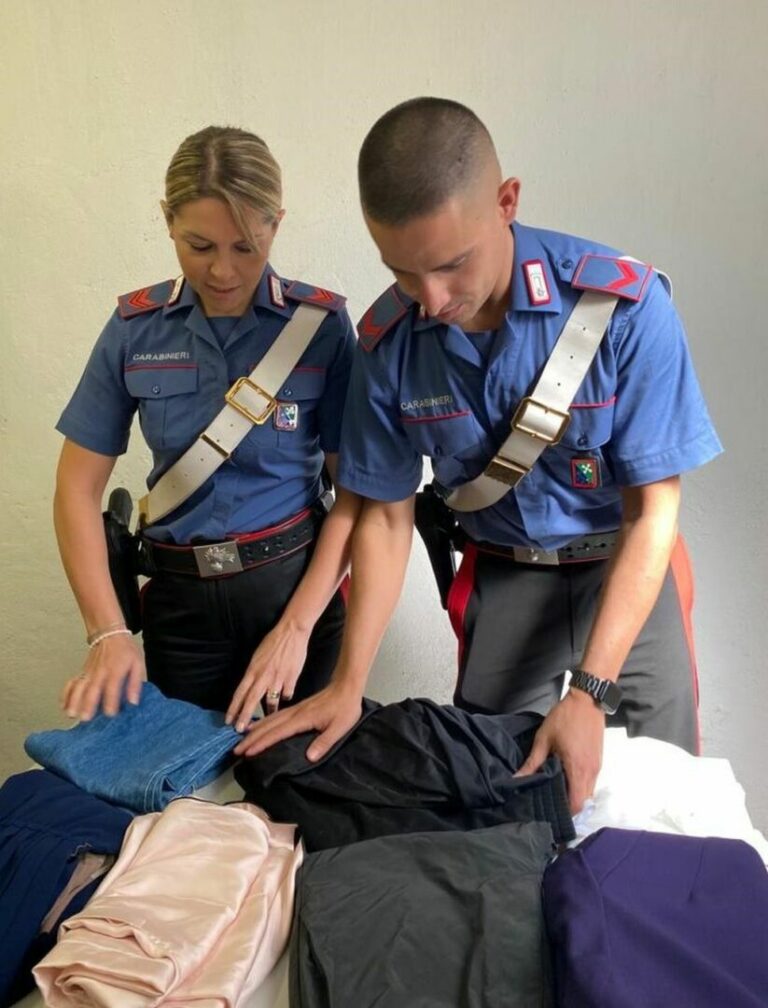 Milano, oltre 40 capi di lusso rubati da casa di moda