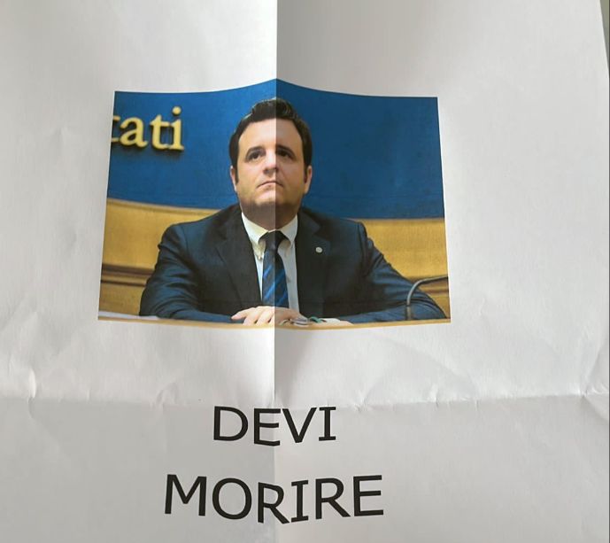 Lettera minatoria a Gian Marco Centinaio “Devi morire”