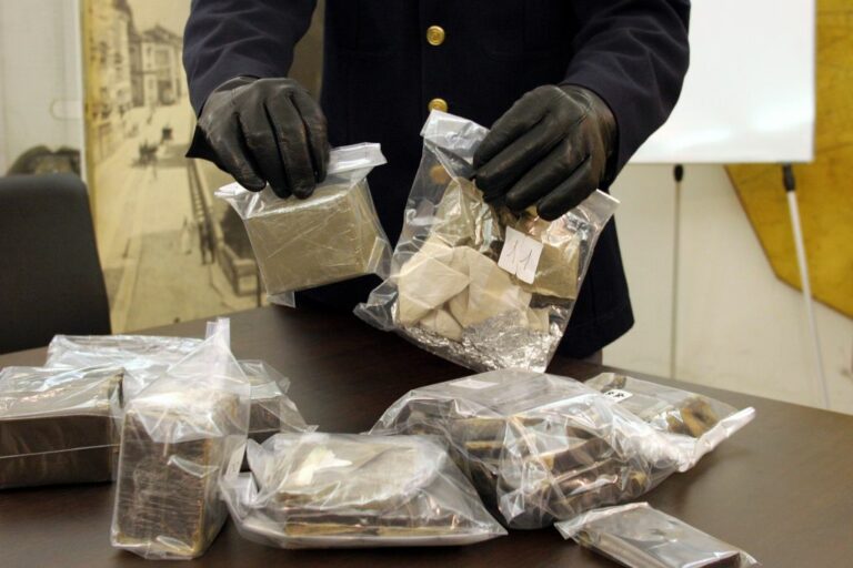 Mille episodi di spaccio droga a Rieti, due arresti