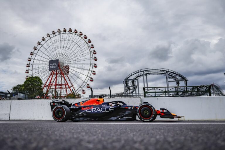 Verstappen davanti a tutti nel venerdì di libere, Ferrari c’è