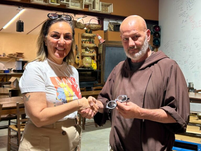 Milano, da Ali di Leonardo e Rosetum 50 occhiali per detenuti Bollate