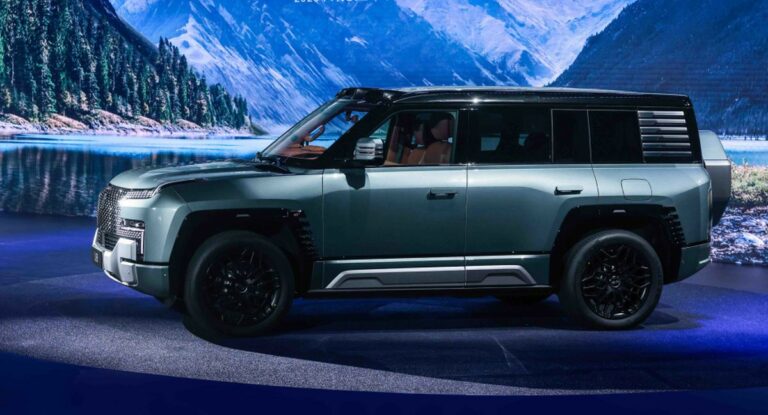 BYD lancia fuoristrada U8 Premium Edition con un’autonomia di 1.000 km