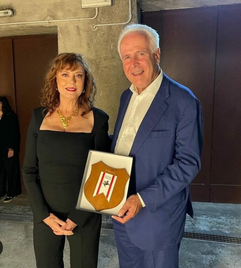 Toscana, Giani consegna Premio Pegaso a Susan Sarandon