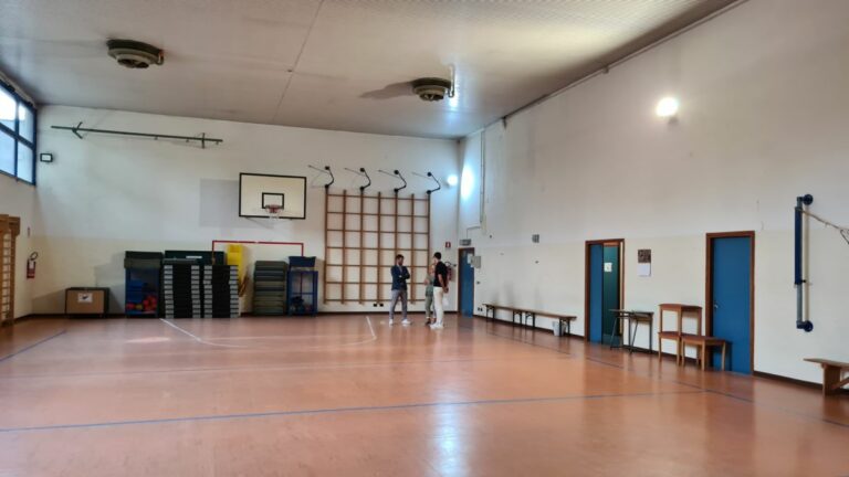 Sopralluogo del vicesindaco Tomaello alla palestra Manin alla Gazzera