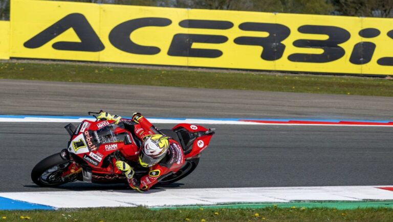 Superbike, in Portogallo vince tutto Bautista e il titolo è a un passo
