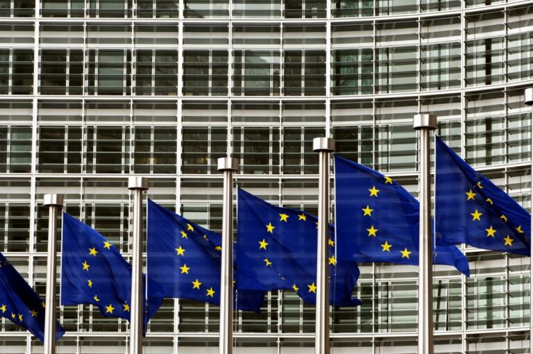 Ue, al via indagine sulle sovvenzioni alle auto elettriche cinesi