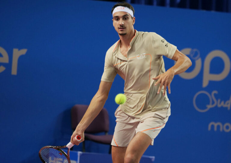 Sonego e Arnaldi avanti nel Masters 1000 di Shanghai