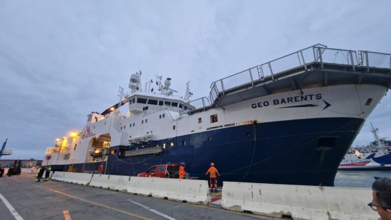 Immigrazione, Geo Barents a Genova con 63 persone a bordo