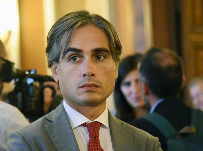 Cassazione annulla condanna, Falcomatà torna sindaco di Reggio Calabria