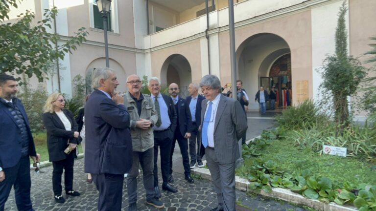 Asl in camper, Rocca “La sfida è l’universalità del servizio sanitario”