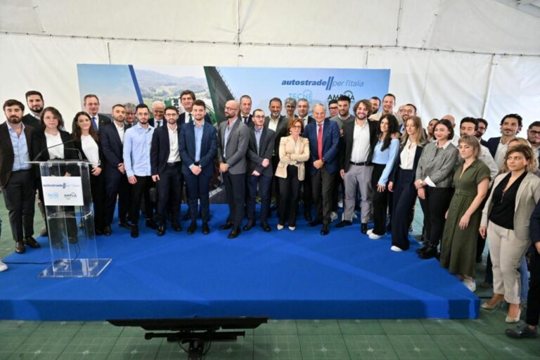 Autostrade, il futuro delle costruzioni punta su nuove tecnologie e IA