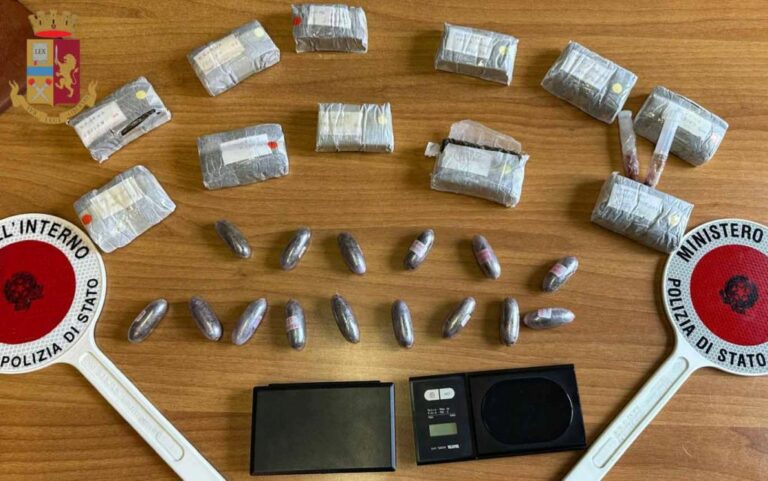 Milano, getta 1,3 chili di droga dalla finestra. Arrestato 38enne