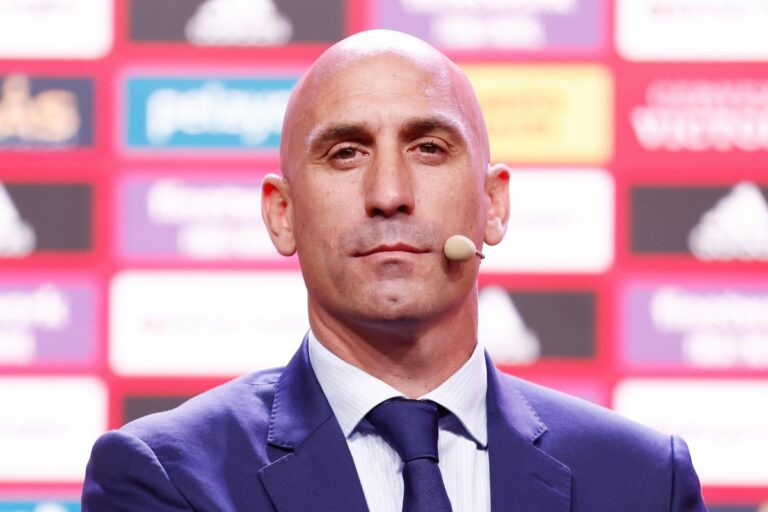 Fifa, ex presidente Rfef Rubiales squalificato per tre anni