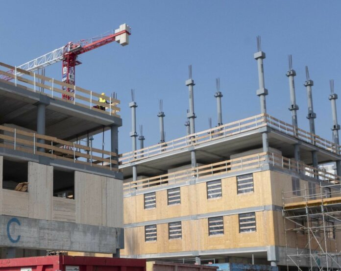 Inaugurazione del progetto artistico scalodarts e visita nell'area del cantiere del villaggio olimpico.
