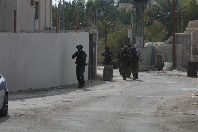 Strage all’ospedale di Gaza, centinaia di morti. Biden annulla la visita in Giordania