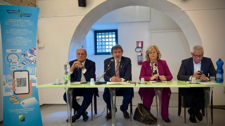 Abruzzo, Marsilio e Verì presentano nuova app servizi sanitari on line