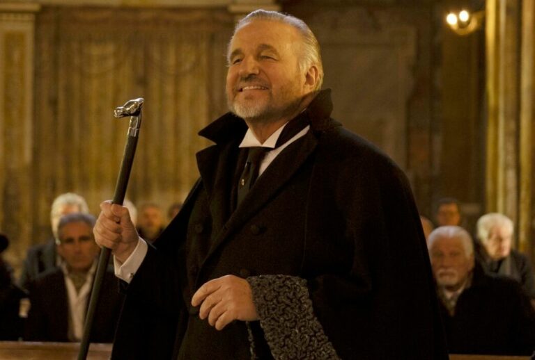 Prime Video, prime immagini della serie comedy “Gigolò per caso”