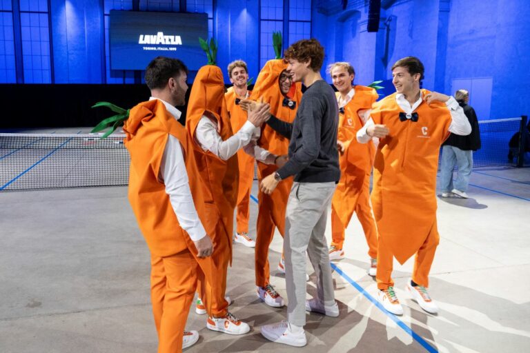 Lavazza fa incontrare Sinner e i Carota Boys