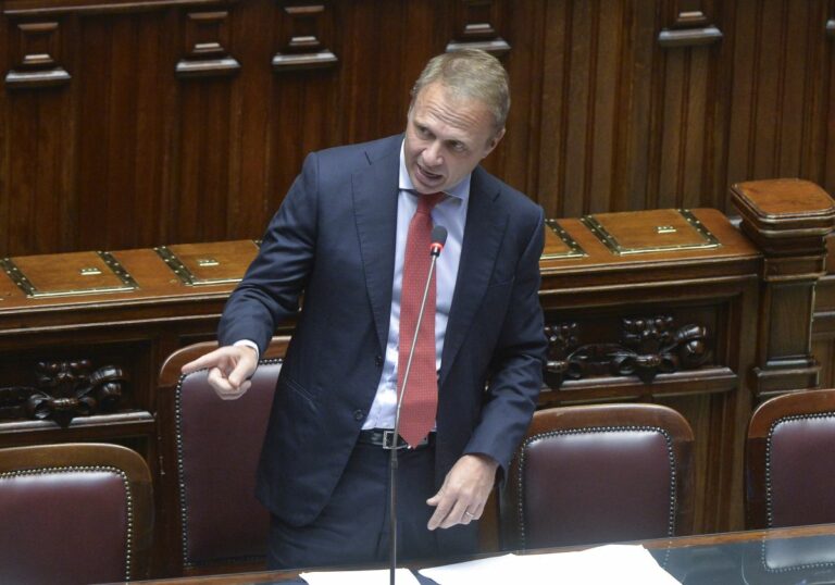 Grano, Lollobrigida “Avvio campagna per controllo filiera”