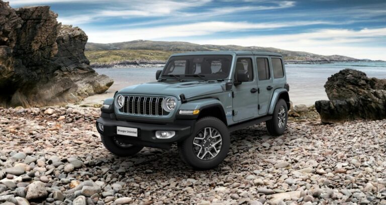 Aperti gli ordini per Jeep Wrangler 4xe 2024