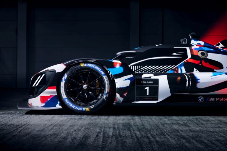 La House of BMW di Milano ospita la M Hybrid V8 per 24 Ore Le Mans 2024